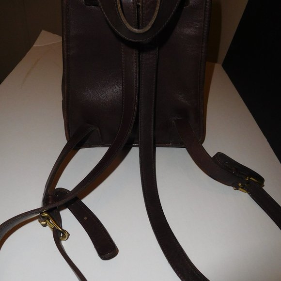 COACH Vintage 9960 Dark Brown Leather Dayback/Backpack—A8I-9960 - Picture 4 of 10